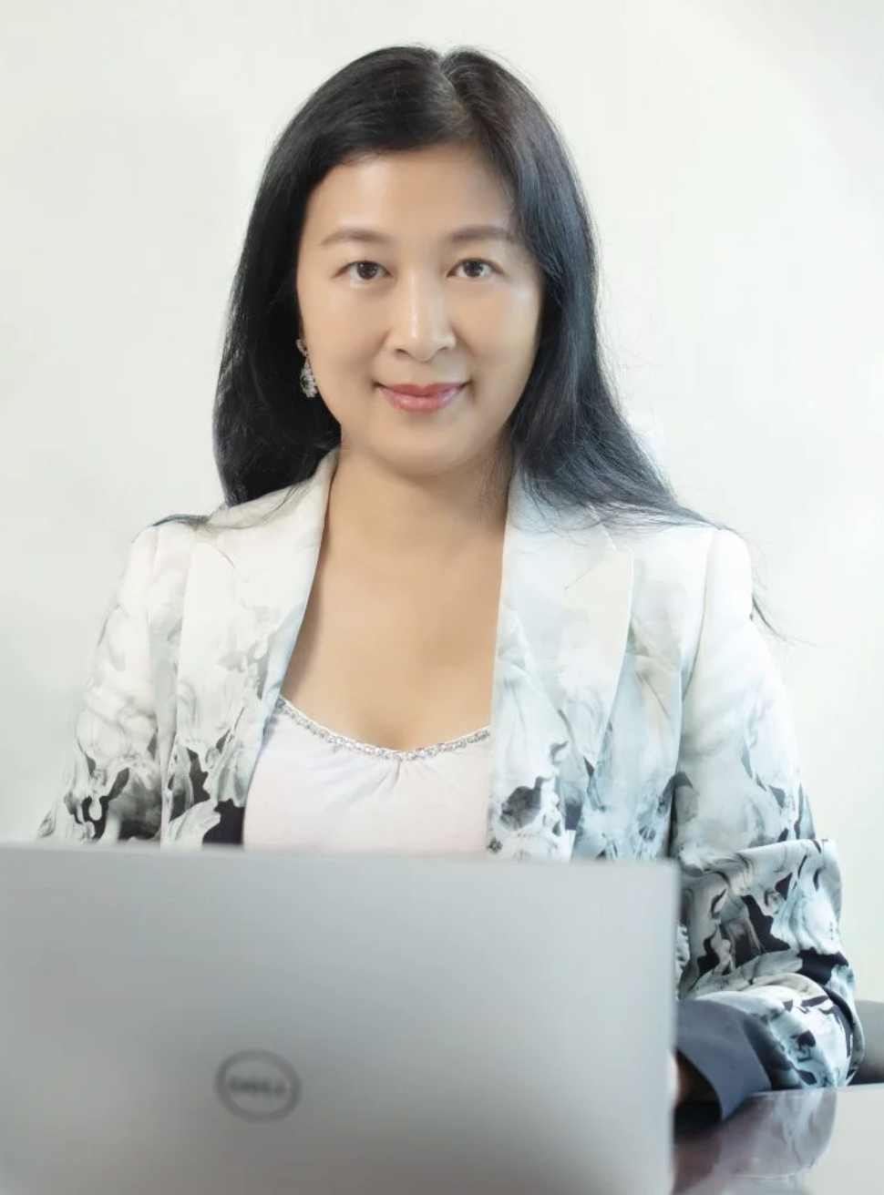 王雪洁律师 - 纽约专业离婚律师